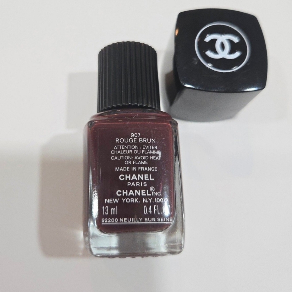 Chanel 7 Pieces Nail Polish Sets: 5×Le Vernis Nail Polish+Le Gel Top Coat+ Pouch - Picture 8 of 12